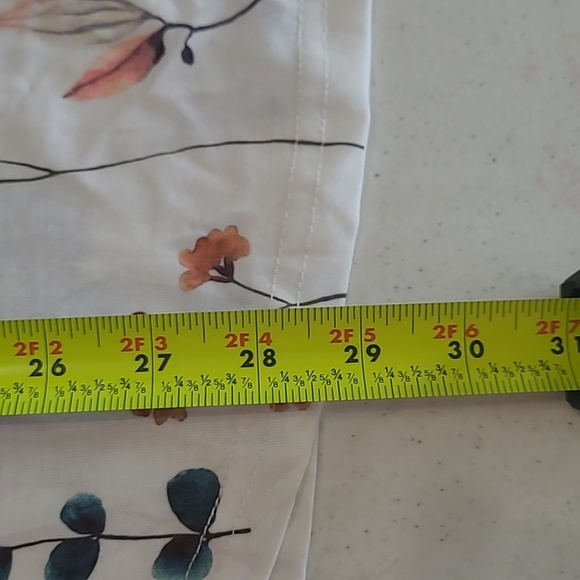 NWT Zeagoo White with Colorful Floral Design Top size 3X - Picture 7 of 7